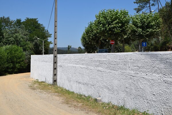 muro_de_suporte_ao_parque_de_estacionamento_do_cemiterio_de_valmaior