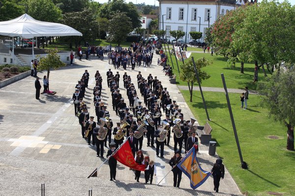 Desfile da Banda Recreativa União Pinheirense e da Banda Velha União Sanjoanense