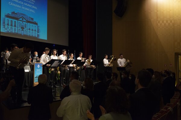 Hino Nacional interpretado por alunos da JOBRA