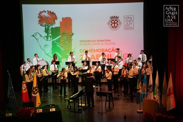 Banda Filarmónica de Ribeira de Fráguas dirigida pelo Maestro Claúdio Ferreira