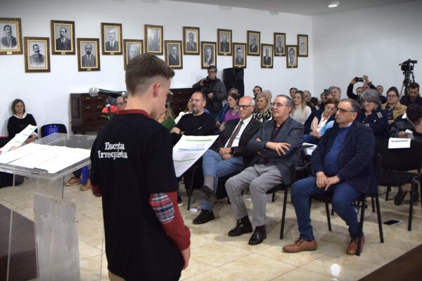 Palestra Censura, com alunos Cláudio Santos e Salvador Marques, do Agrupamento de Escolas da Branca
