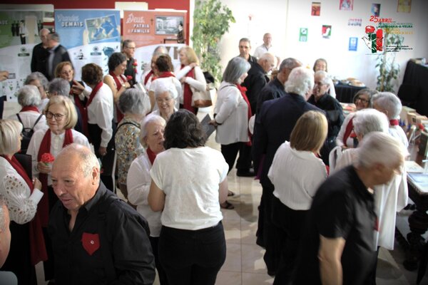 Visita às exposições “O Legado de um Cravo” e Capítulo “Censura”