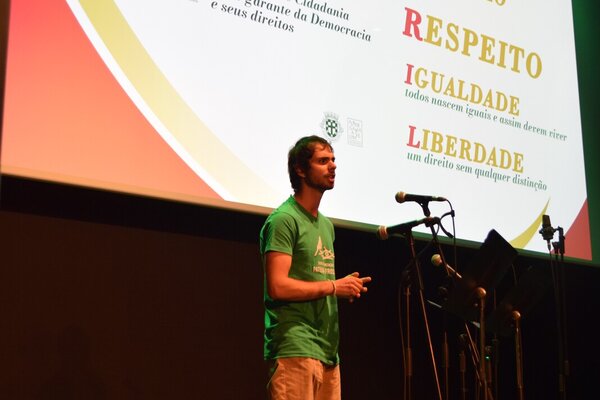 “O que podes fazer pela tua Comunidade - Não Vás com a Corrente. Sê tu a Corrente” – Componente A...