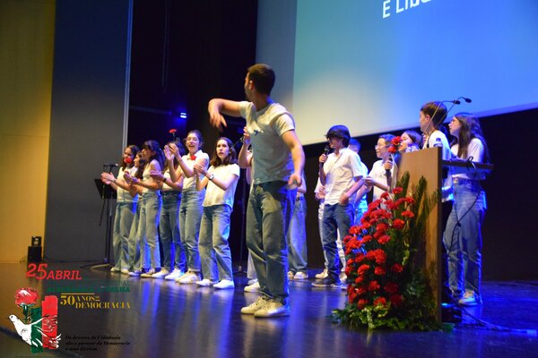 “Abril em RAP!” com a participação de alunos do Agrupamento de Escolas da Branca