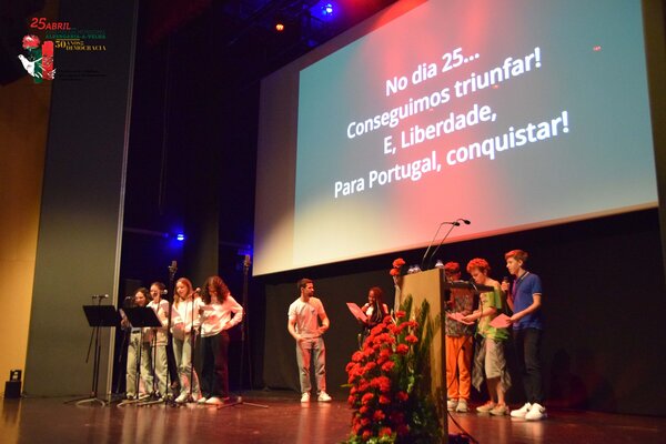 “Abril em RAP!” com a participação de alunos do Agrupamento de Escolas de Albergaria-a-Velha