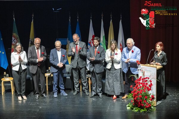 Reconhecimento Público ao Poder Local e sua história