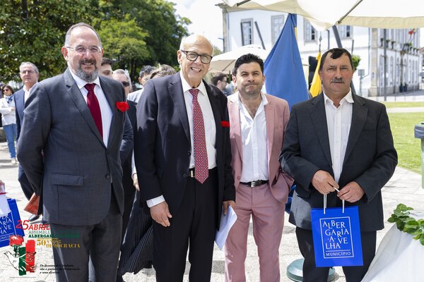 Reconhecimento Público aos Órgãos Representativos da Freguesia de Alquerubim