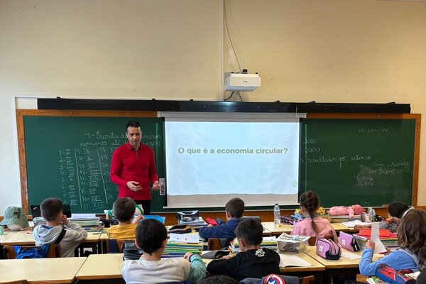 Sensibilização sobre têxteis nas escolas 