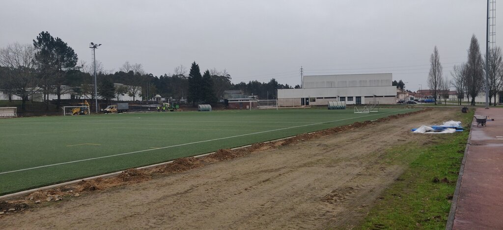 Estádio Municipal da Branca vai ter pista de tartan