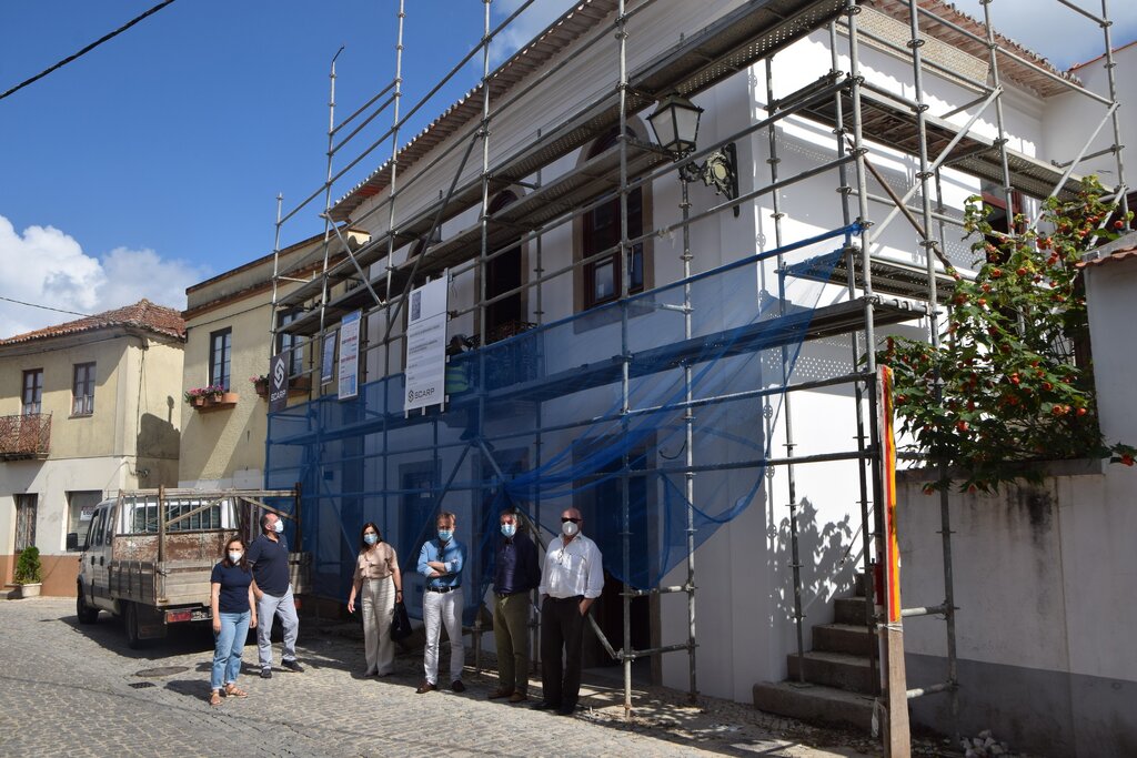 Executivo Municipal visita obra do Centro Interpretativo Ambiental da Pateira de Frossos 