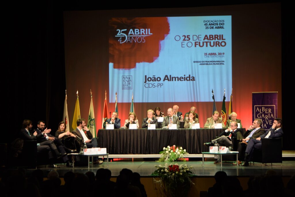 Descentralização foi tema forte na evocação do 25 de abril em Albergaria-a-Velha