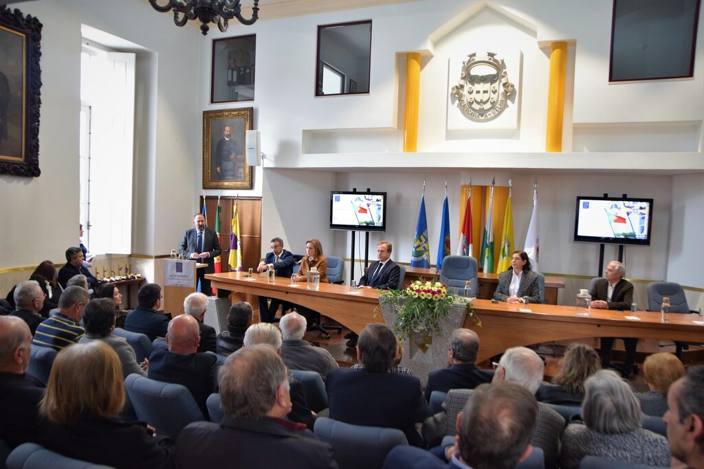 Presidente anuncia abertura de concurso para 2.ª fase da requalificação da Escola Secundária