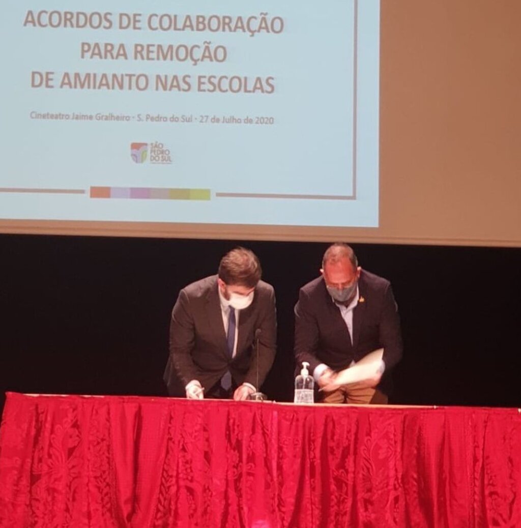 Câmara Municipal assina protocolo para remover amianto da Escola Básica de Branca