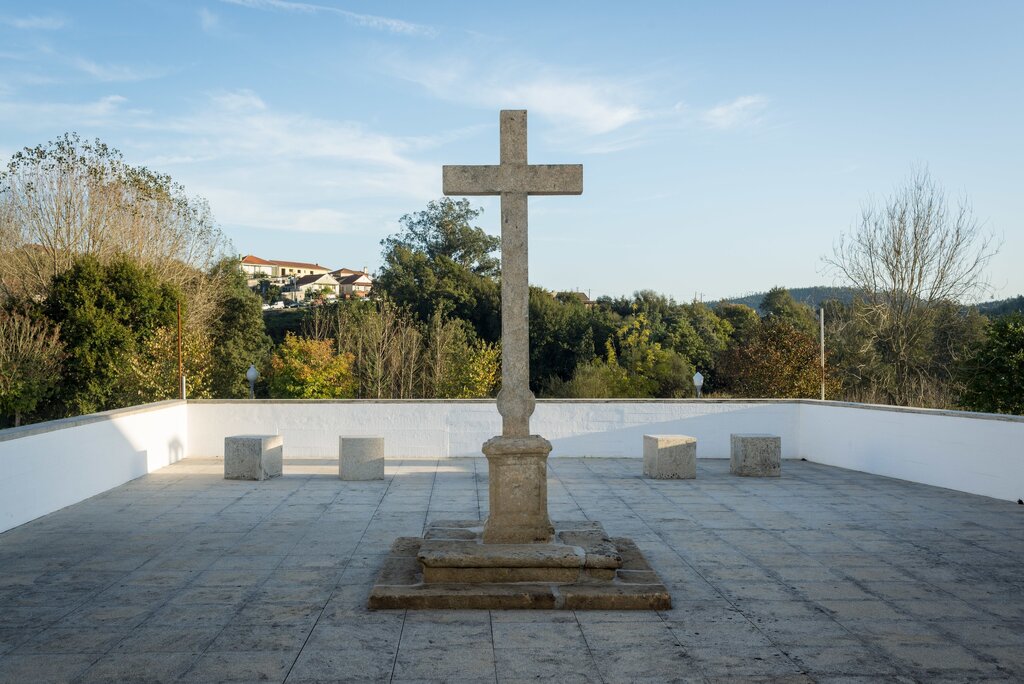 Cruzeiro do Adro da Igreja – Valmaior